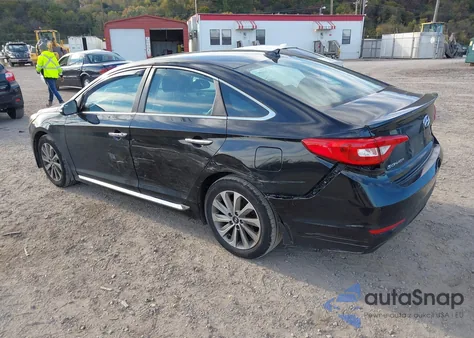 2017 Hyundai Sonata Sport z USA, uszkodzony, nr VIN 5NPE34AF2HH488325